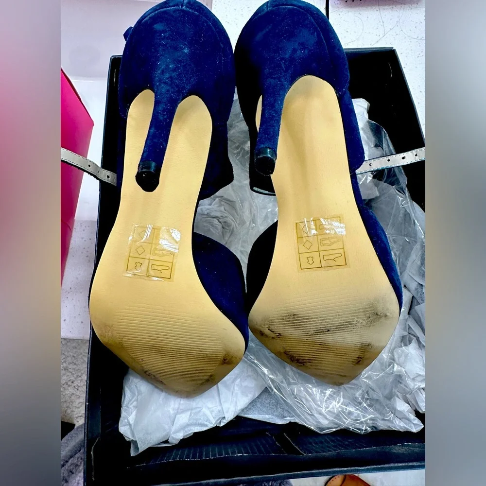 Shoes - Picture 7 of 7